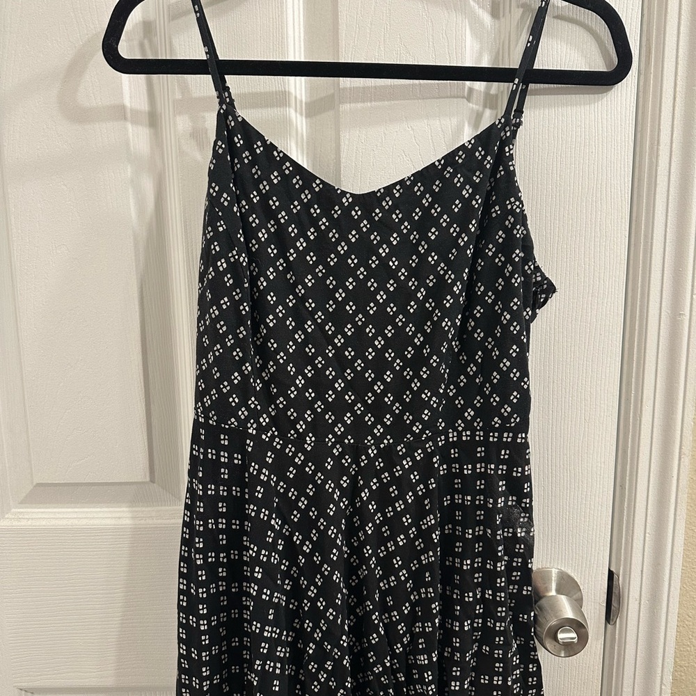 Old Navy Black and White Dress Size Large